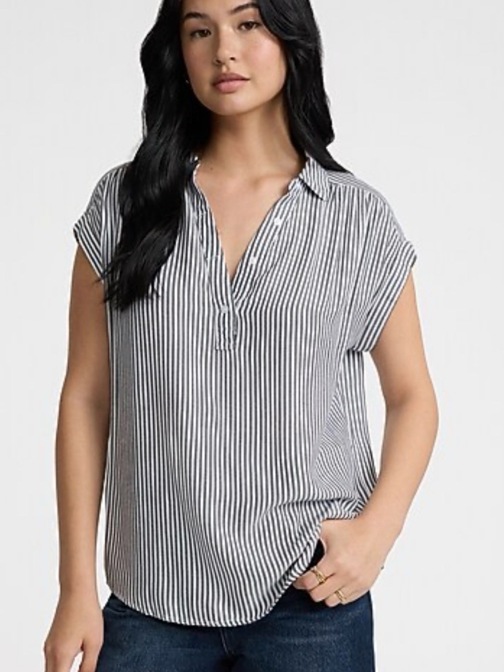Express Black & White Striped Short-Sleeve V-Neck Collared Blouse